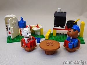 88年製ビンテージ LEGO Fabuland 3646 キッチンセット：パーツ欠品無し「ネコのキャサリン」＋「セイウチのウォルター」 ファビュランド