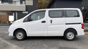 ■総額込々乗り出し価格・車検丸々1年付(8ナンバー車椅子移動車登録)■NV200バネットバン　5人乗り　ナビ/TV付■機関良好の美車■