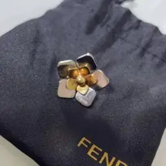 収納袋付き FENDI ピアス フラワーモチーフ フェンディ 片耳