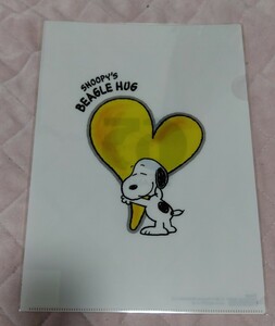 クリアファイル　　スヌーピー　 SNOOPY PEANTS 　SNOOPY’s BEAGLE HUG 65th