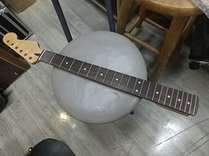 トラ目の入った　ストラト ネック 22フレット 【 Stratocaster Type NECK ST 】　 ギターネック　ストラトキャスターmodel