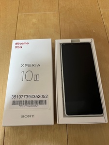 【とても綺麗です】Docomo　Xperia 10 III SO-52B 　ホワイト 　SIMフリー　残債なし　判定〇　箱付き　52052