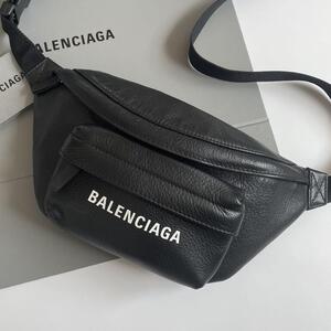 【未使用級★箱付き】BALENCIAGA バレンシアガ エブリデイ ベルトバッグ XS ウエストポーチ レザー カーフスキン 579617