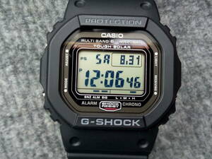 極美品 CASIO G-SHOCK GW-5000U-1JF 電波ソーラー ステンレススクリューバック スーパーイルミネーター