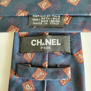 CHANEL(シャネル)紺ブラウンスクエア涙ネクタイ