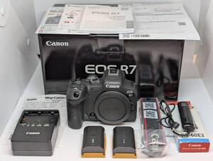 キヤノン Canon EOS R7 ボディ 付属品完備一式　+純正予備バッテリー +純正リモートスイッチ　美品