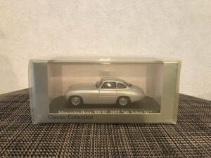 ベンツ　ミニカー　1952年　Mercedes-Benz 300SL シルバー