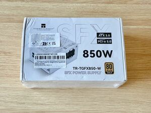 新品未使用 SFX850W THERMAL RIGHT TR-TGFX850-W