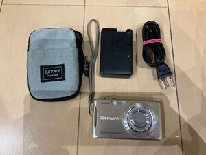 美品　CASIO EXILIM EX-Z270 デジタルカメラ 