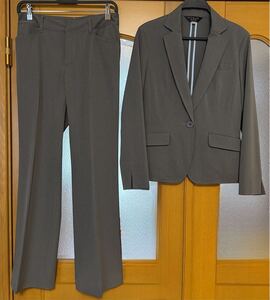 BASIQUESdeVILLE SUITS パンツスーツ セットアップ グレー ストライプ 11号 レディース ジャケット 冠婚葬祭 仕事 ビジネススーツ オフィス