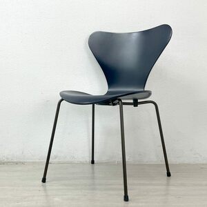 ● フリッツハンセン Fritz Hansen セブンチェア ダイニングチェア 60周年モデル ダークブルー アルネ・ヤコブセン Arne Jacobsen A