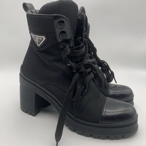 PRADA ブラッシュドレザーxナイロン レースアップブーティー　ブラック