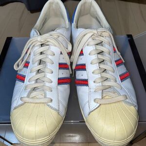 adidas スニーカー　古着