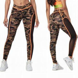 【正規品・新品】XSサイズ★ZUMBA・ズンバ★We Move The World Mesh Panel Leggings