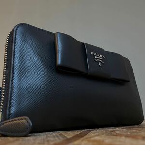 1円 PRADA 美品 プラダ ラウンドファスナー 長財布 男女 サフィアーノレザー ■レザー　小銭入れ 有り三角ロゴ　ブラック　黒