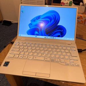 【即日発送】富士通 LIFEBOOK UH90/F3 intel core i7 1165g7 メモリ8gb SSD 256gb