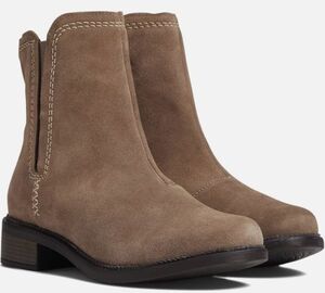 Clarks 23cm チェルシー ブーツ ブラウン ベージュ ジッパー サイドゴア レザー ブ コンフォート ヒール スニーカー ローファー AAA297