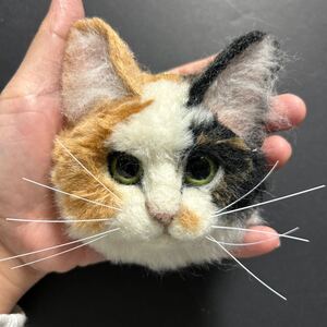 羊毛フェルト三毛猫ドデカキーホルダー【ハンドメイド