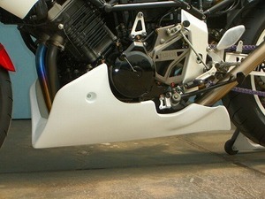 クレバーウルフ　 TRX850　アンダーカウル　ボルトオン取付！