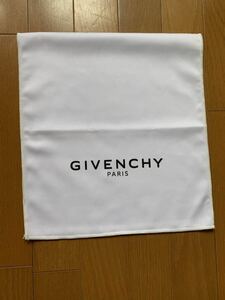 正規 Givenchy ジバンシィ付属品 保存布 白 サイズ 縦 64cm 横 29cm