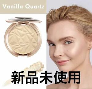 Becca cosmetics Shimmering Skin Perfector Pressed Highlighter 色：Vanilla quartz ベッカ ハイライター　フェイスパウダー　輝く素肌