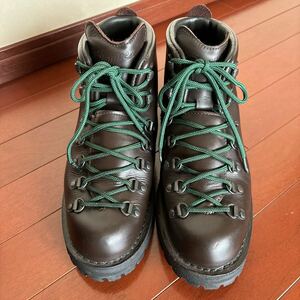 Danner ダナー　レザー マウンテンブーツ　茶色　US9 １/2 紐は緑色　Made in USA 