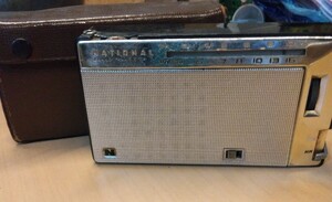 ナショナル AT-290 トランジスターラジオ National 2BAND TRANSISTOR 7 RADIO アンティーク レトロ 昭和 60サイズ