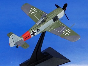 ■即決ドラゴン 1/72【フォッケウルフ Fw190A-8 Black Double Chevron 2/JG1 「パウル＝ハインリヒ・デーネ」 1945年