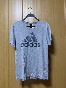 adidas 半袖Tシャツ　サイズM