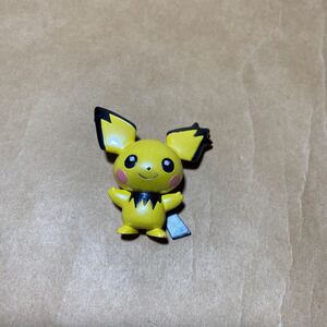 ポケモン モンコレ モンスターコレクション フィギュア ピチュー メタリック