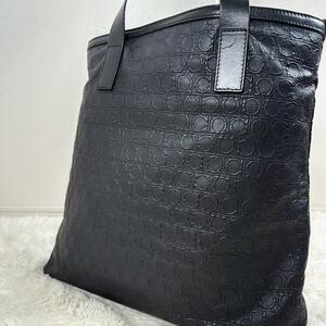 A4収納【希少】フェラガモ Salvatore Ferragamo メンズ ビジネス トートバッグ 型押し ブラック レザー 黒 大容量 ガンチーニ 