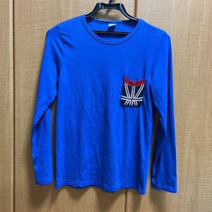 韓国子供服。青色。長袖Tシャツ。140,