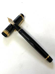 極美品 PILOT パイロット CUSTOM 845 カスタム845 漆 万年筆 ブラック ペン先 18K-750 15 筆記用具 文房具 ㏄052701