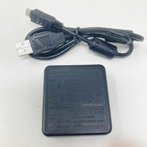 中古 OLYMPUS オリンパス F-2AC USB接続ケーブル付 充電器 純正品 11051609