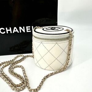 1円◎近年モデル,シール有,31番台◎CHANEL シャネル バニティ チェーンショルダーバッグ マトラッセ ラムスキン ココマーク ミニ ポーチ