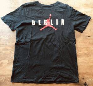 Jordan Berlin Box T-Shirt NIKE