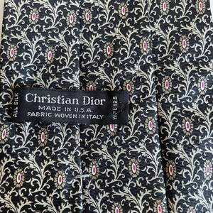 Christian Dior(クリスチャンディオール) 黒枝柄ネクタイ