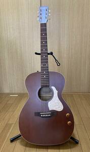 Art & Lutherie エレアコースティックギターレガシー　ブラウン