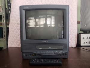 再生OK SONY ソニー KV-14VH1 リモコン付き トリニトロン カラー テレビデオ Trinitron ブラウン管テレビ