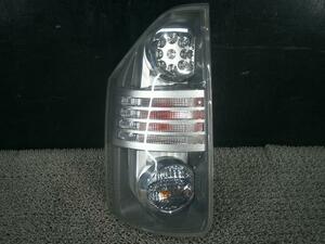 ☆H19年 ヴォクシー ZS ZRR70W 左テールランプ LED　イチコー 28-199 81560-28440