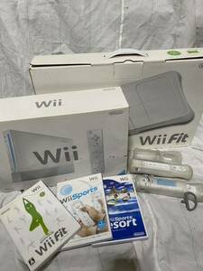 【T3】ニンテンドー Wii 本体 Wii Fit ソフト　リモコン