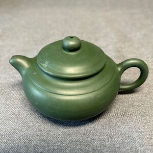 紫砂壷　紫砂急須　宜興　紫砂　名人作品　在銘あり　朱泥　茶道具　煎茶　茶道　管理009