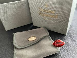 【VIVIENNE WESTWOOD ヴィヴィアンウエストウッド】アクセサリー ピアス ピンバッチ ピンバッジ 唇 リップ anglomania worlds end