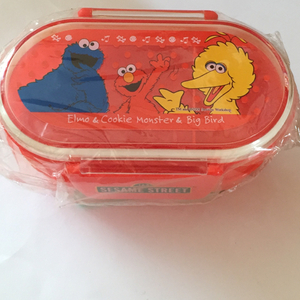 お弁当箱 2段 ランチボックス 新品 未使用 ELMO セサミストリート SESAMESTREET エルモ クッキーモンスター ビッグバード 赤