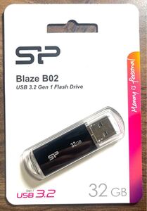 USBメモリ 32GB シリコンパワーUSB3.1ヘアライン仕上げ