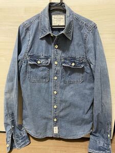 Abercrombie&Fich（アバークロンビー&フィッチ）デニムシャツ　メンズ　M