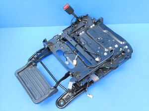 【売り切り】 ノート E13 純正 助手席 回転シート シートフレーム ベース (M097826)