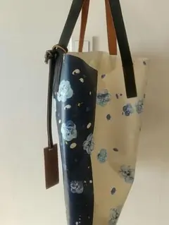 ◆marni◆マルニ◆花柄トートバッグ ホワイト ネイビー