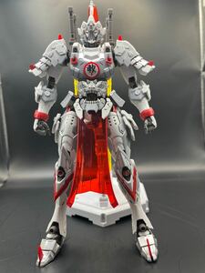 【素組完成品】摩動核　MOTOR NUCLER　1/100 威遠式 剣闘型特装 合金関節 MG相当 　海外プラモデル 　MNP-XH07