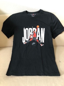 新品　黒Ｔ　Ｍ ナイキ　ジョーダン Tシャツ　久しぶりのデザイン良！　送料250円　jordan MIKE